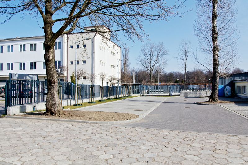 185cee065parkingdowynajecia2male.jpg